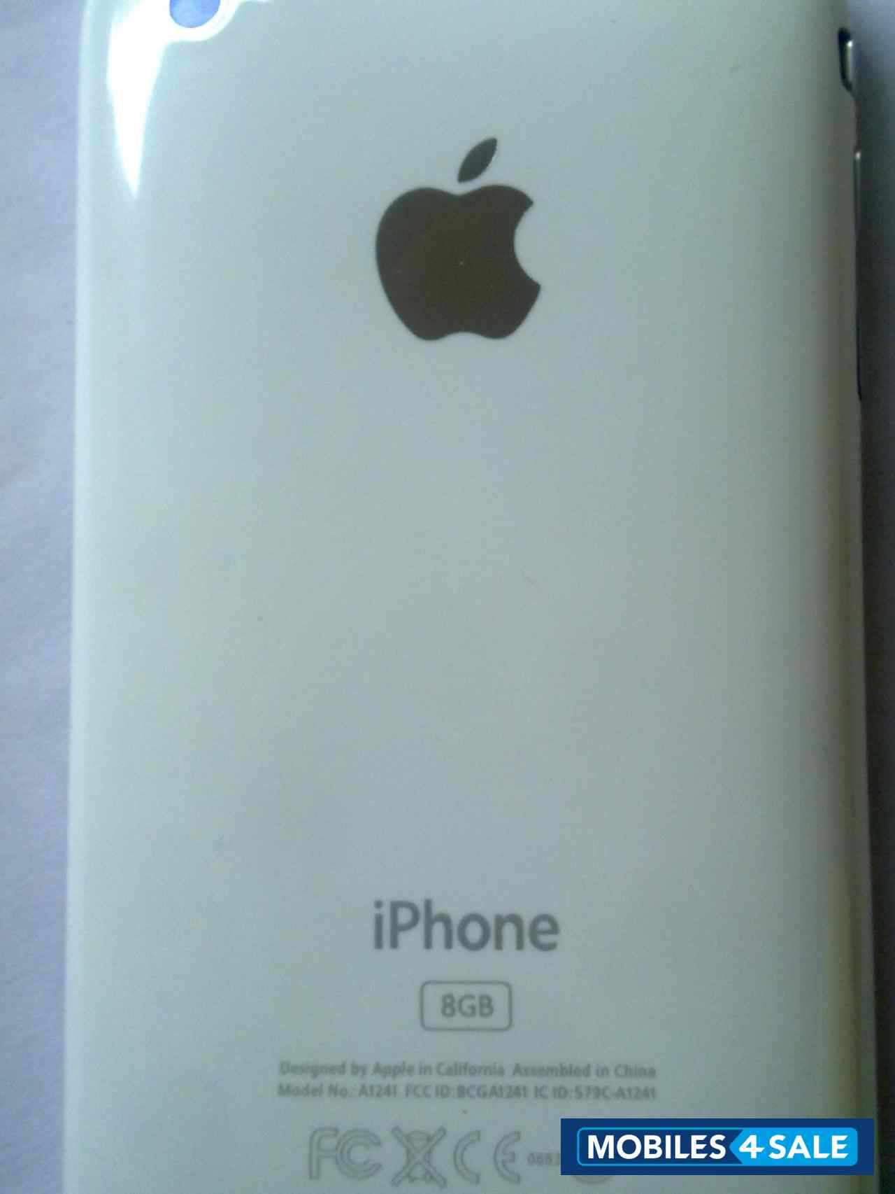 White Apple iPhone 3G