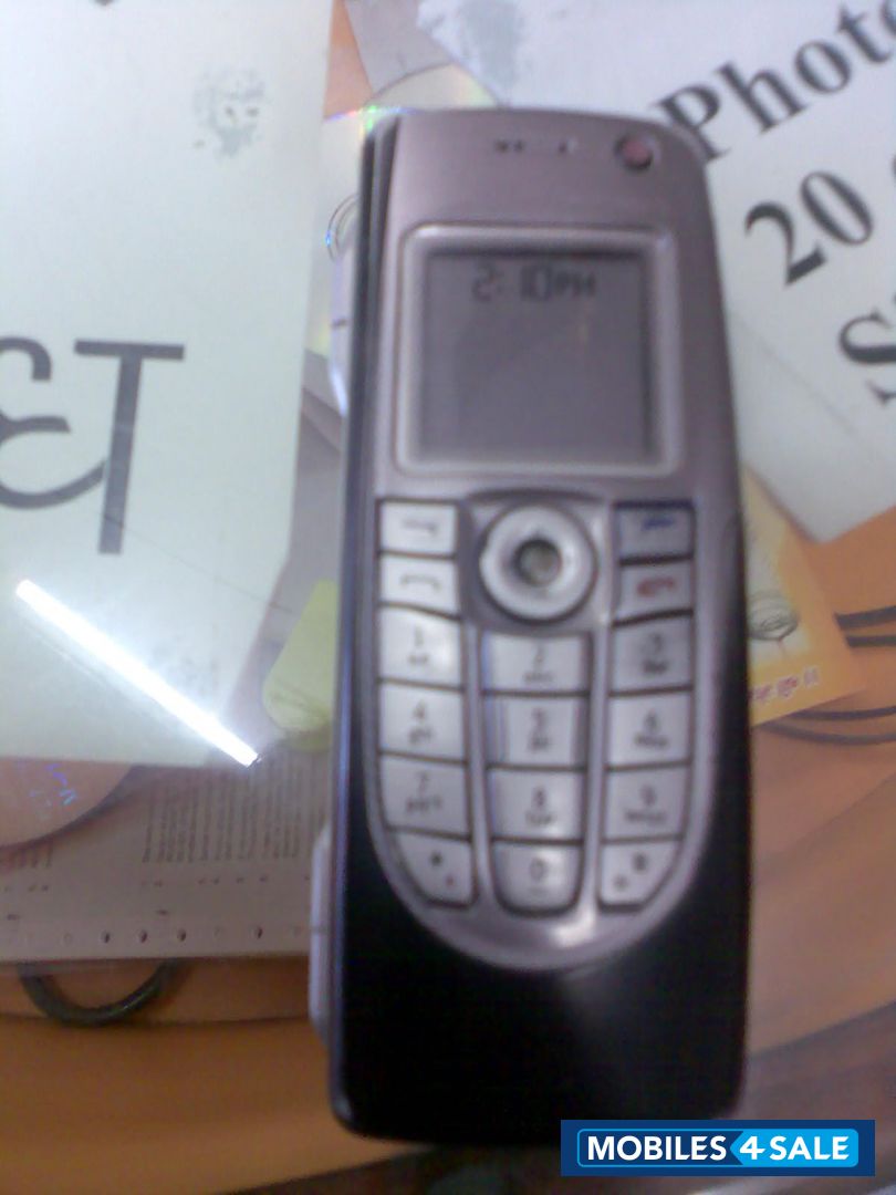 Silver Nokia 9300