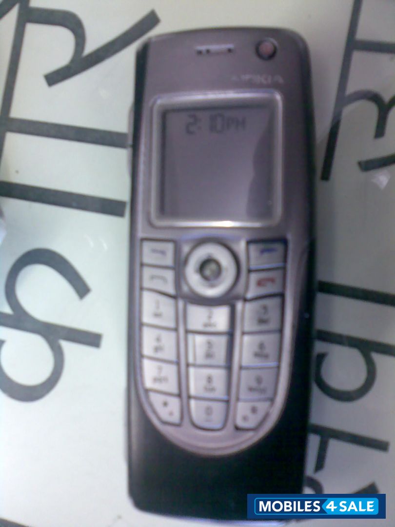 Silver Nokia 9300