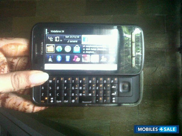 Black Nokia C6