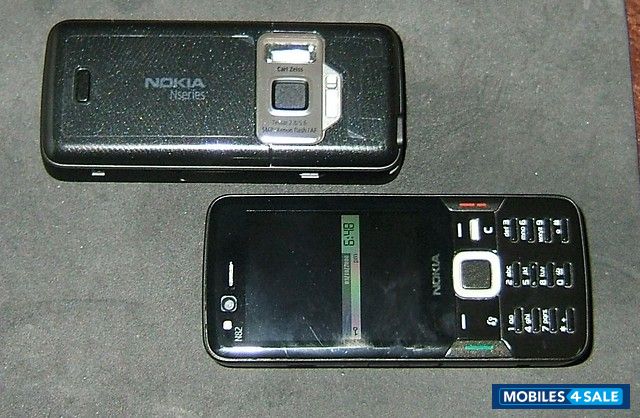 Black Nokia N82