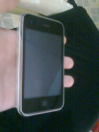 White Apple iPhone 3G