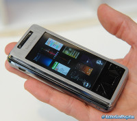 Silver Sony Ericsson Xperia X1