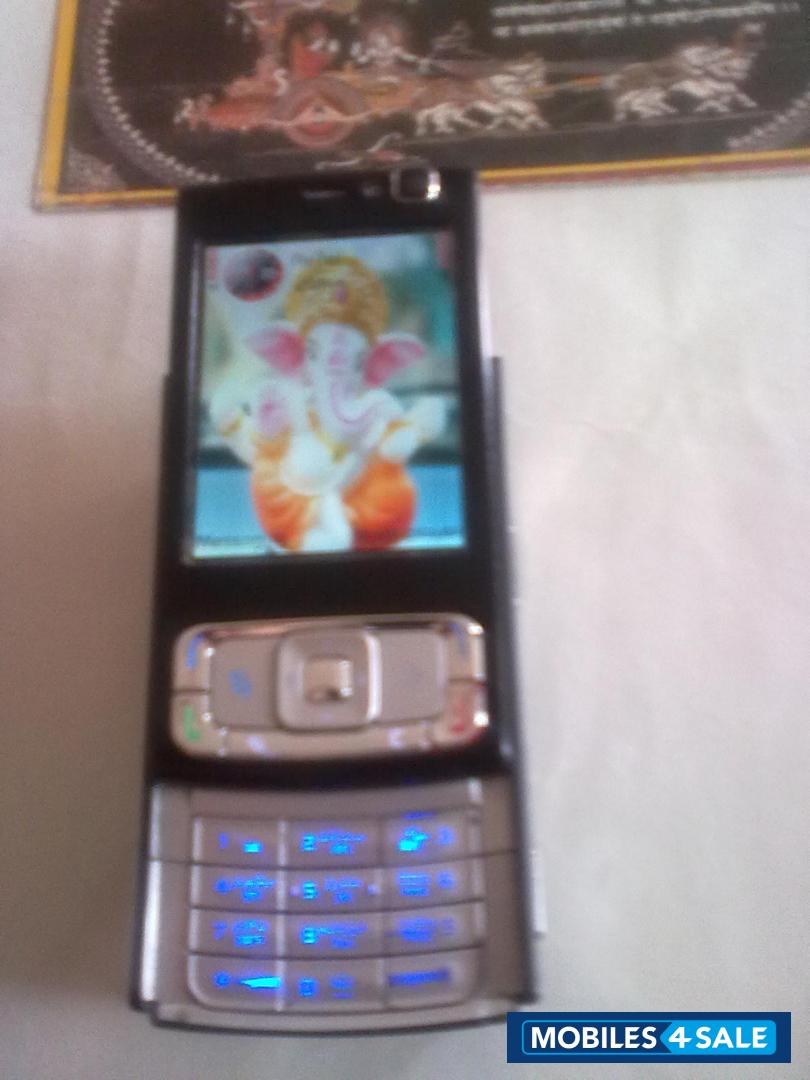 Black Nokia N95