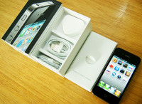 Black Apple iPhone 4