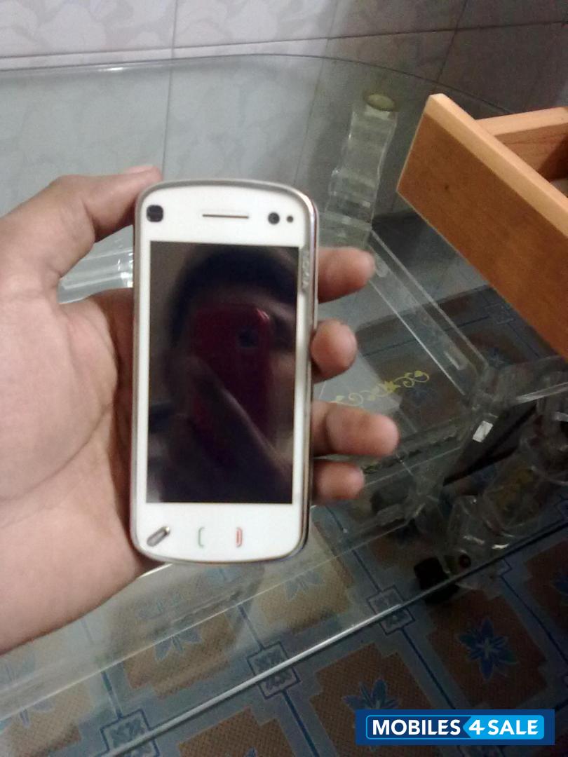 White Nokia N97