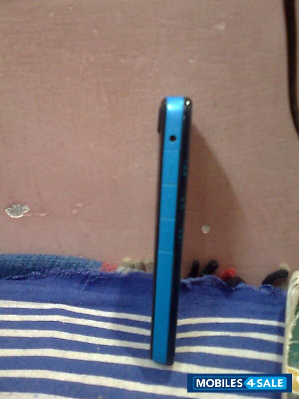 Blue Nokia XpressMusic 5220