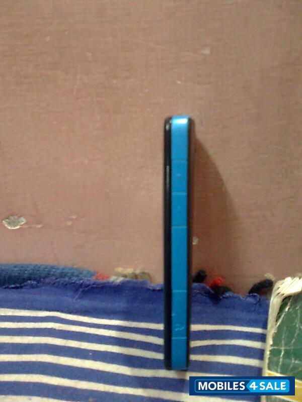 Blue Nokia XpressMusic 5220